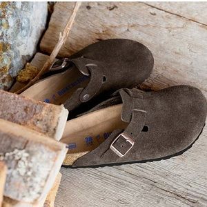 Birkenstock Boston soft suede slippers size 8